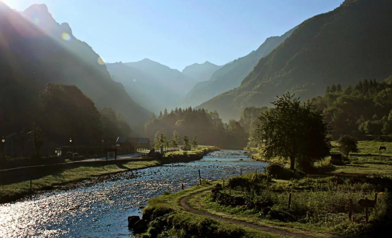 Chalets Et Gites D'Orlu Holiday home Orlu