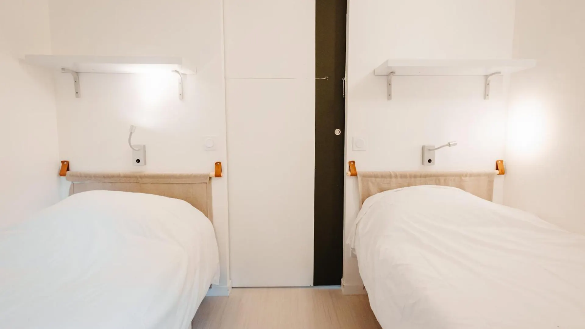 Holiday home Chalets Et Gites D'Orlu