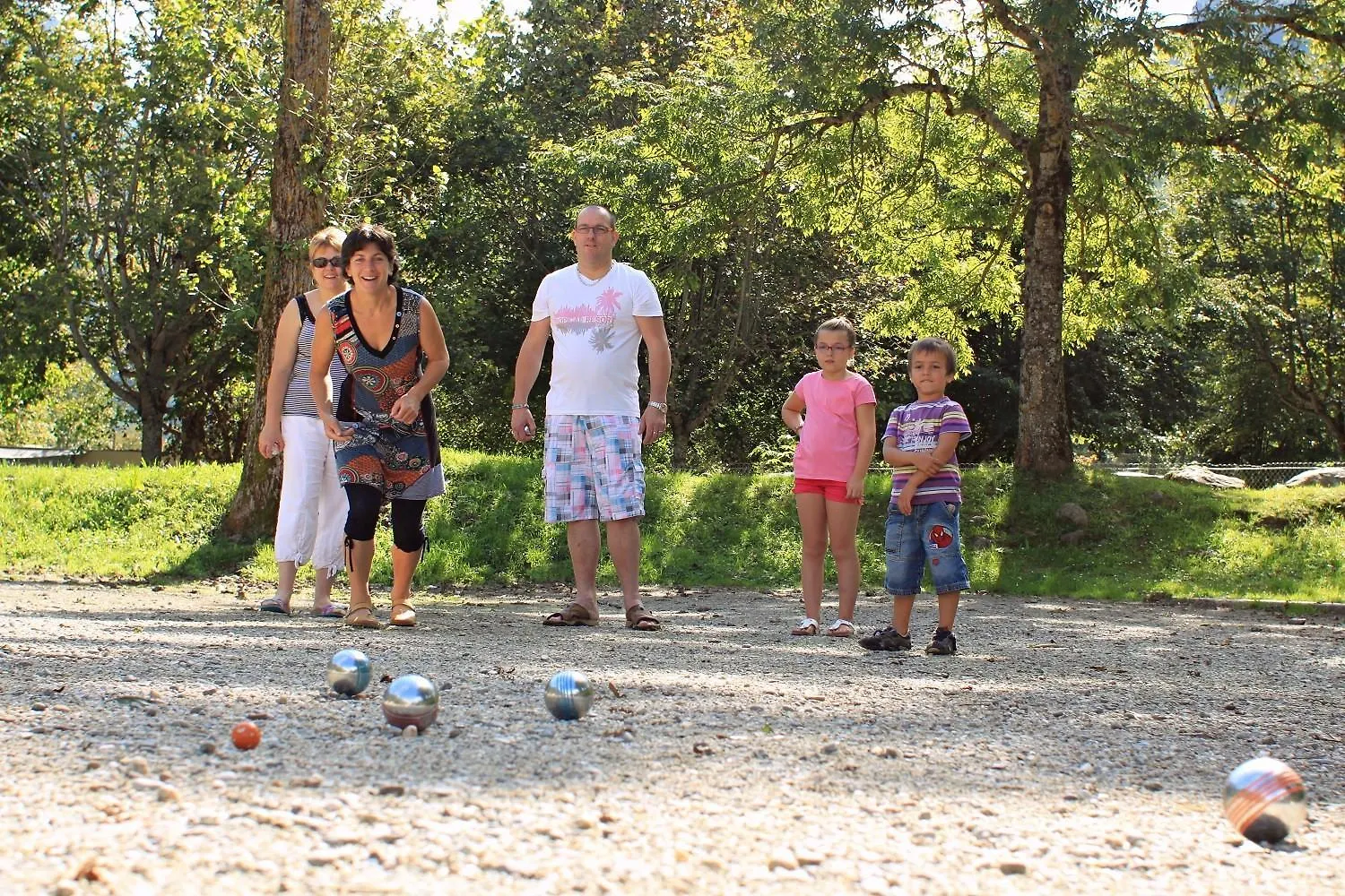 Holiday home Chalets Et Gites D'Orlu