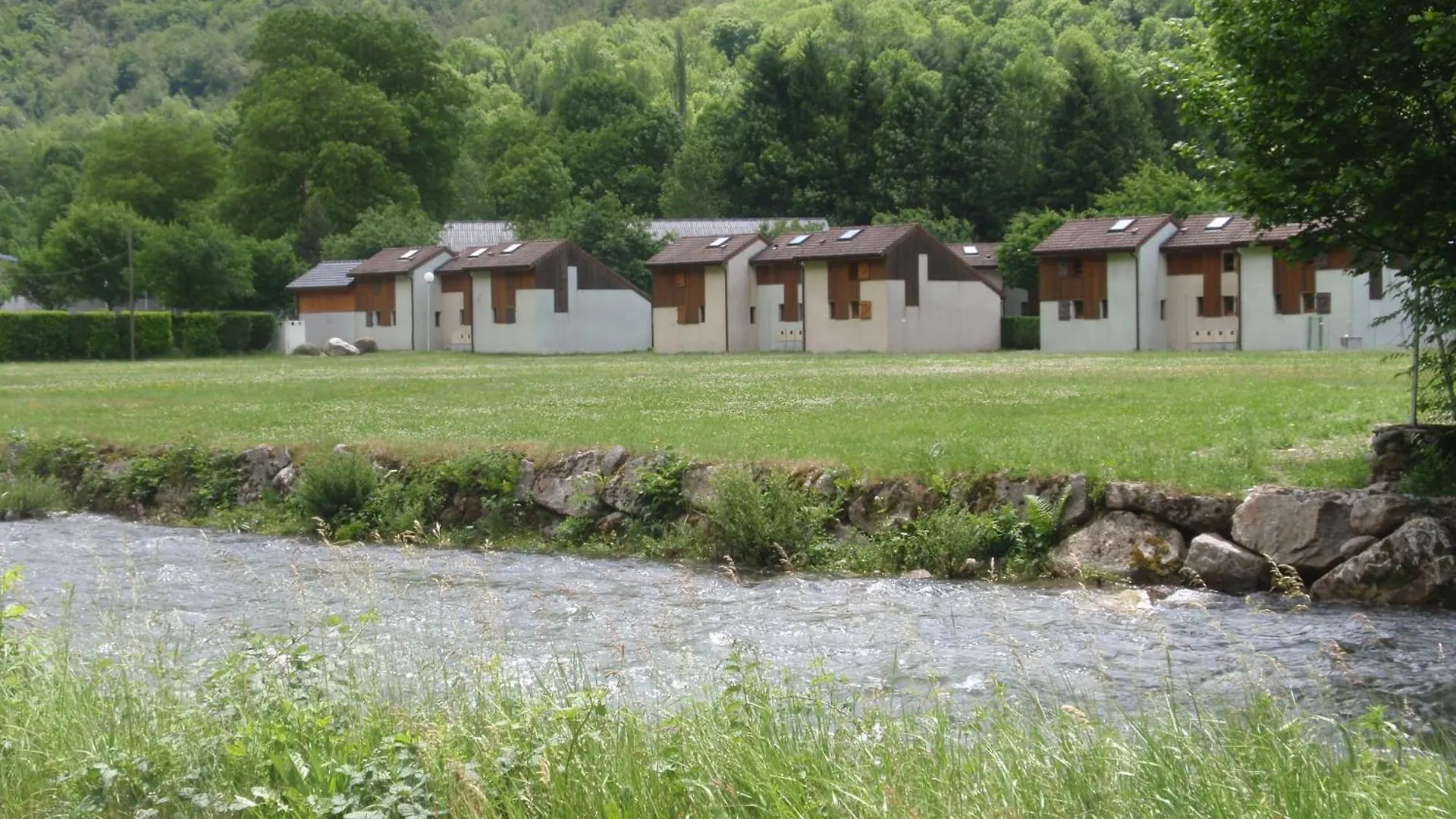 Chalets Et Gites D'Orlu
